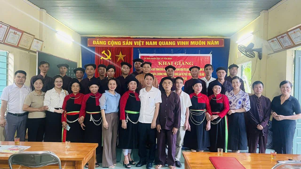 Lao Cai: Chương trình mục tiêu quốc gia giảm nghèo bền vững năm 2025 gắn với bảo tồn văn hóa dân tộc Cao Lan - Ảnh 2. Lao Cai: Chương trình mục tiêu quốc gia giảm nghèo bền vững năm 2025 gắn với bảo tồn văn hóa dân tộc Cao Lan - Ảnh 2.