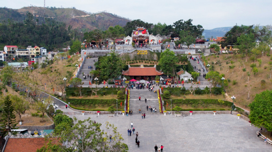 Quảng Ninh: Đảm bảo an toàn, văn minh các lễ hội đầu xuân - Ảnh 1.