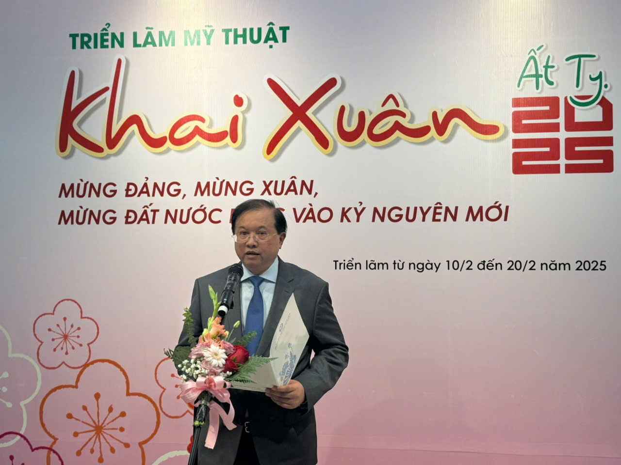 Gần 60 tác phẩm &quot;Khai Xuân&quot; năm Ất Tỵ 2025 - Ảnh 1.