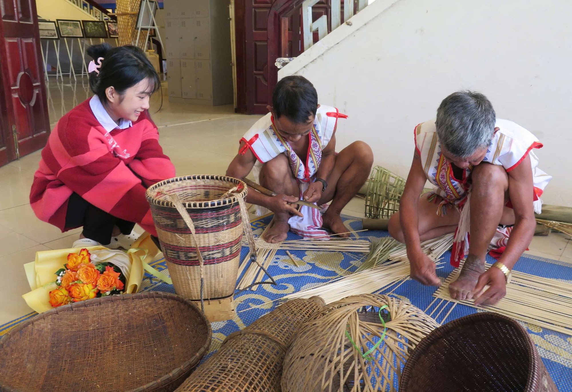 Kon Tum: Chú trọng bảo tồn và phát triển các nghề truyền thống - Ảnh 2.