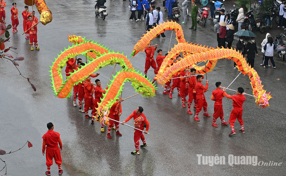 Tuyên Quang: Khai mạc Lễ hội đền Hạ, đền Thượng, đền Ỷ La năm 2025 - Ảnh 4.