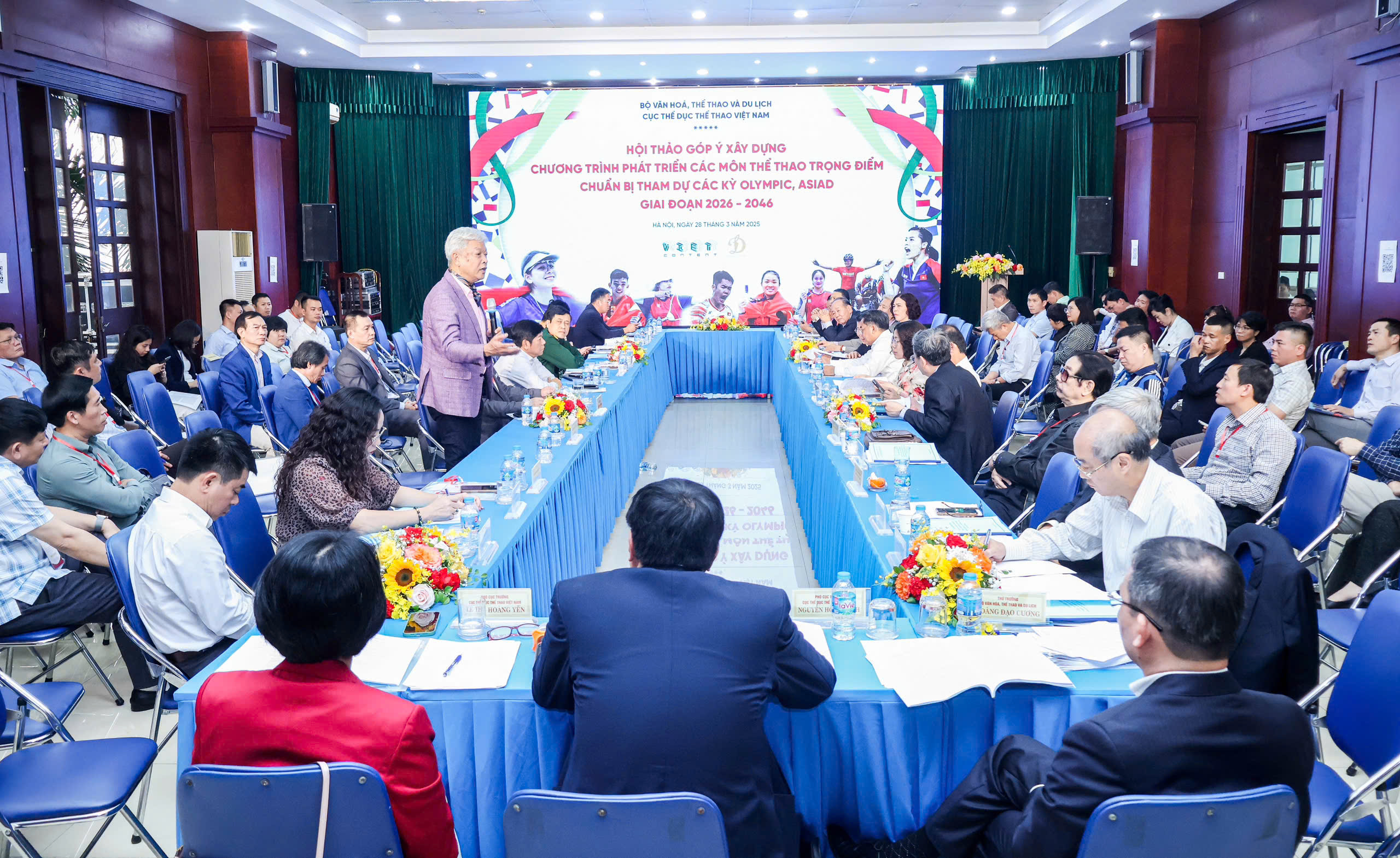 សិក្ខាសាលាដើម្បីផ្តល់មតិកែលម្អលើកម្មវិធីអភិវឌ្ឍន៍សម្រាប់កីឡាសំខាន់ៗ៖ ផ្តោតលើបញ្ហាសំខាន់ៗចំនួន ៤ - រូបថតទី ១។ Hội thảo góp ý xây dựng Chương trình phát triển các môn thể thao trọng điểm: Tập trung vào 4 vấn đề chính - Ảnh 1.