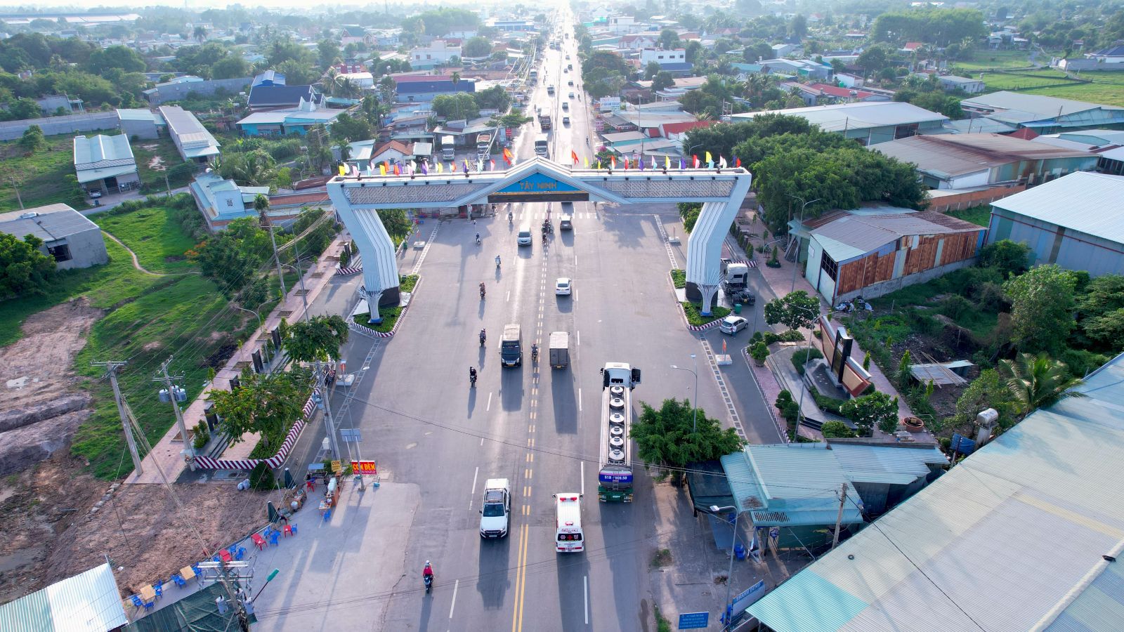 Du lịch Tây Ninh đón hơn 1,4 triệu lượt khách tham quan - Ảnh 4.