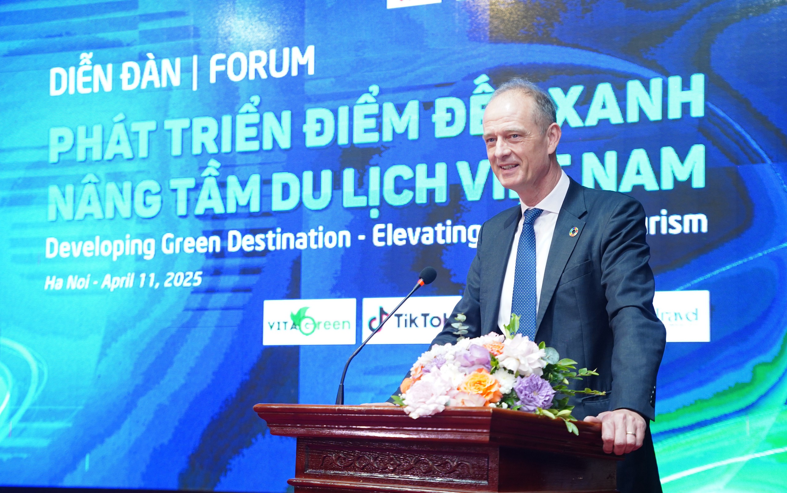 "Chuyển đổi xanh trong du lịch không còn là lựa chọn mà là yêu cầu bắt buộc" - Ảnh 3.