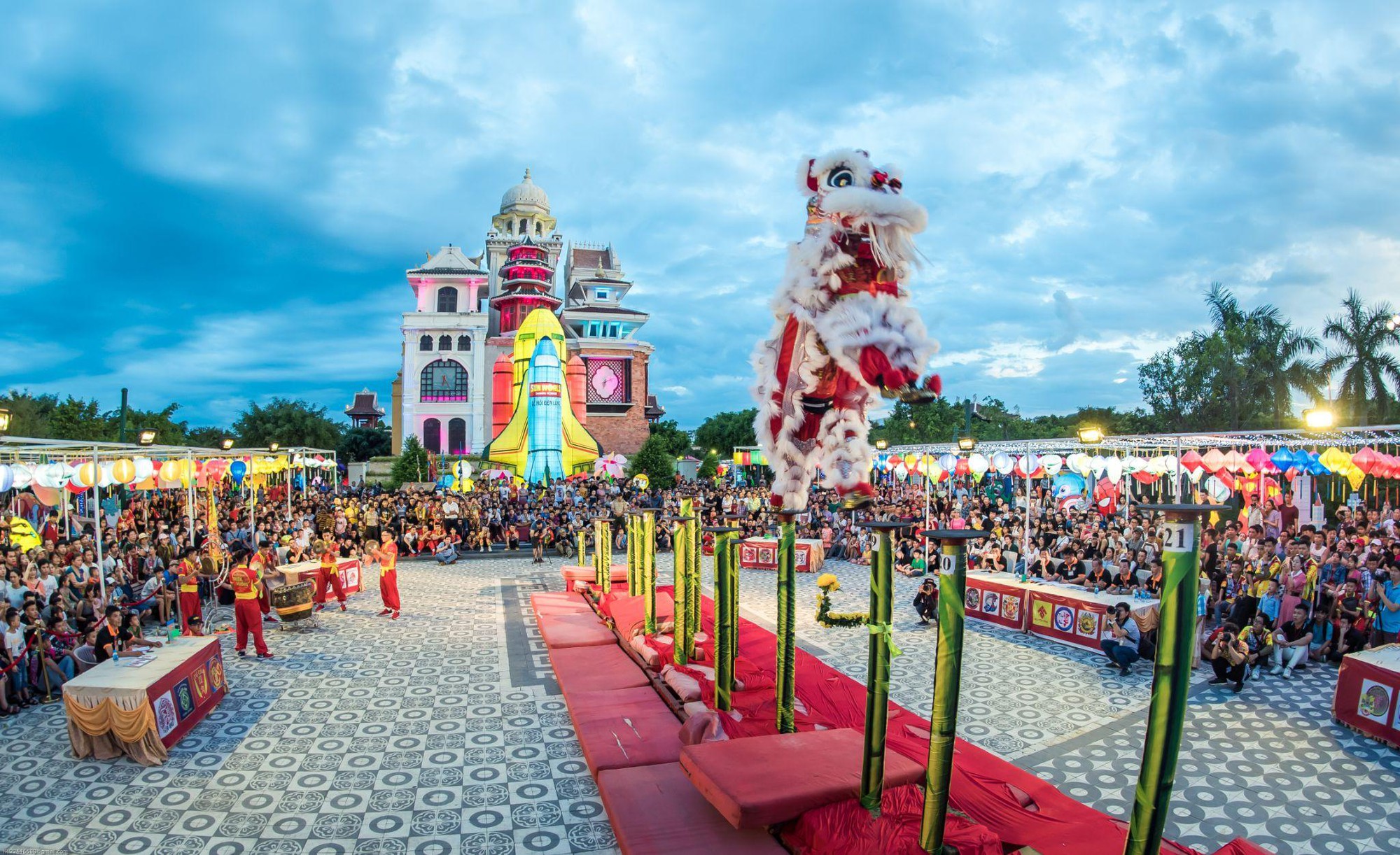 Những tọa độ check-in “nóng bỏng tay” tại Đà Nẵng dịp nghỉ lễ 30/4, 1/5 - Ảnh 4. Những tọa độ check-in “nóng bỏng tay” tại Đà Nẵng dịp nghỉ lễ 30/4, 1/5 - Ảnh 4.