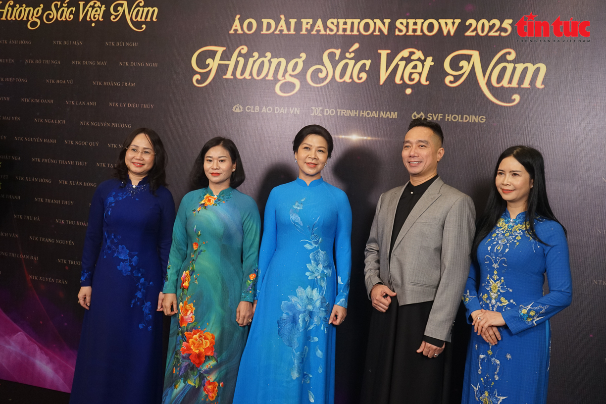 Chương trình áo dài nghệ thuật ‘Hương sắc Việt Nam’ tôn vinh khát vọng phụ nữ Việt Nam - Ảnh 1. Chương trình áo dài nghệ thuật ‘Hương sắc Việt Nam’ tôn vinh khát vọng phụ nữ Việt Nam - Ảnh 1.