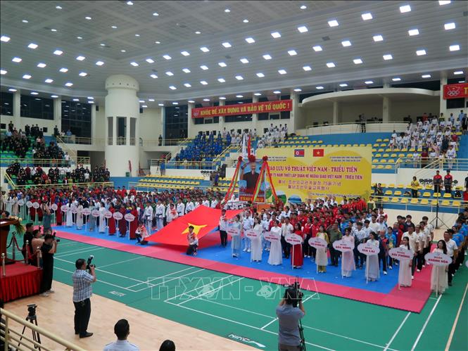 Giao lưu võ thuật Việt Nam - Triều Tiên chào mừng 75 năm thiết lập quan hệ ngoại giao - Ảnh 1.