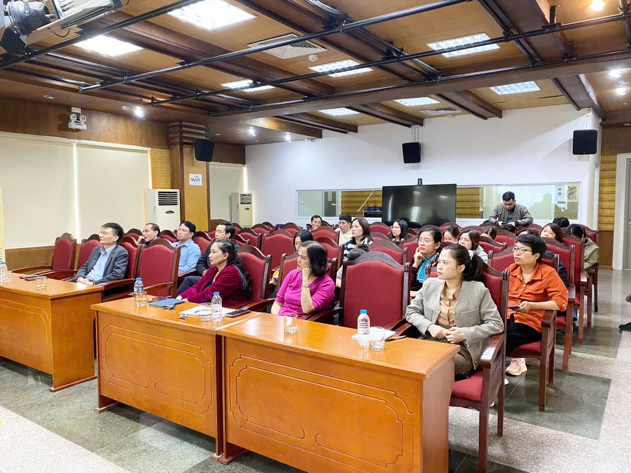 文化・スポーツ・観光デジタル変革センター:行政業務における人工知能(AI)の活用に関する研修コースを開催 - 写真2。 Trung tâm Chuyển đổi số Văn hóa, Thể thao và Du lịch: Tổ chức lớp hướng dẫn sử dụng trí tuệ nhân tạo AI trong công tác hành chính - Ảnh 2.