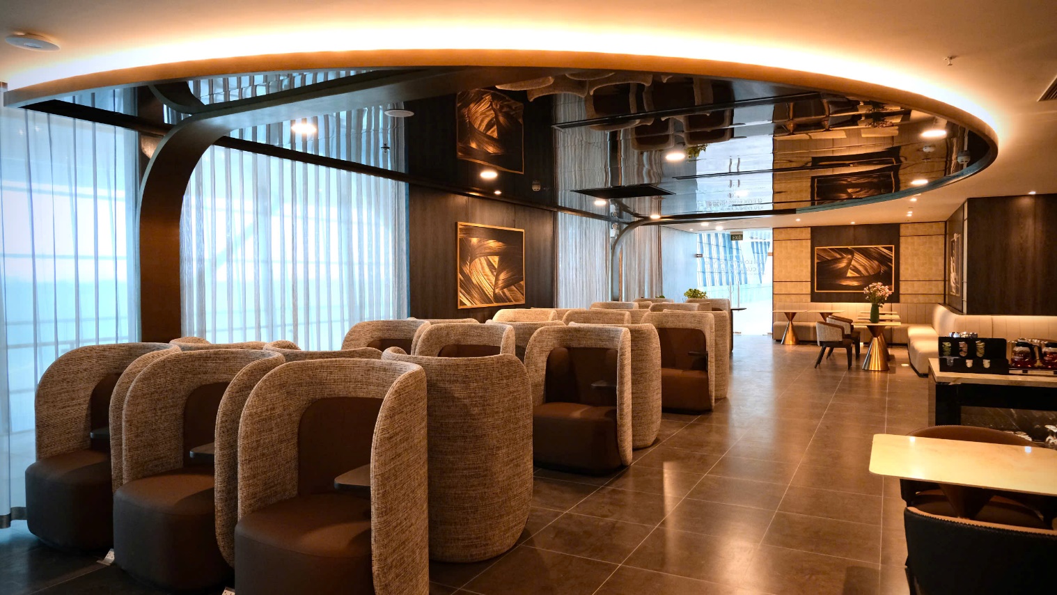 Phòng chờ sân bay “VPBank Lounge in Lounge” – Nâng tầm trải nghiệm khách hàng VIP - Ảnh 1. Phòng chờ sân bay “VPBank Lounge in Lounge” – Nâng tầm trải nghiệm khách hàng VIP - Ảnh 1.