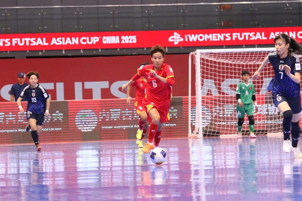 Chiến đấu kiên cường, đội tuyển futsal nữ Việt Nam dừng bước đầy tiếc nuối trước Nhật Bản - Ảnh 1. Chiến đấu kiên cường, đội tuyển futsal nữ Việt Nam dừng bước đầy tiếc nuối trước Nhật Bản - Ảnh 1.