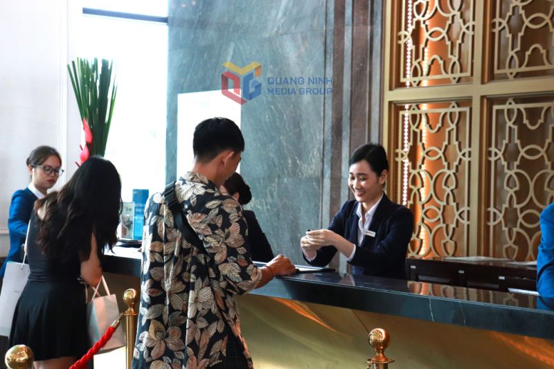 Ngành Du lịch Quảng Ninh bứt tốc đón vận hội mới - Ảnh 2. Ngành Du lịch Quảng Ninh bứt tốc đón vận hội mới - Ảnh 2.