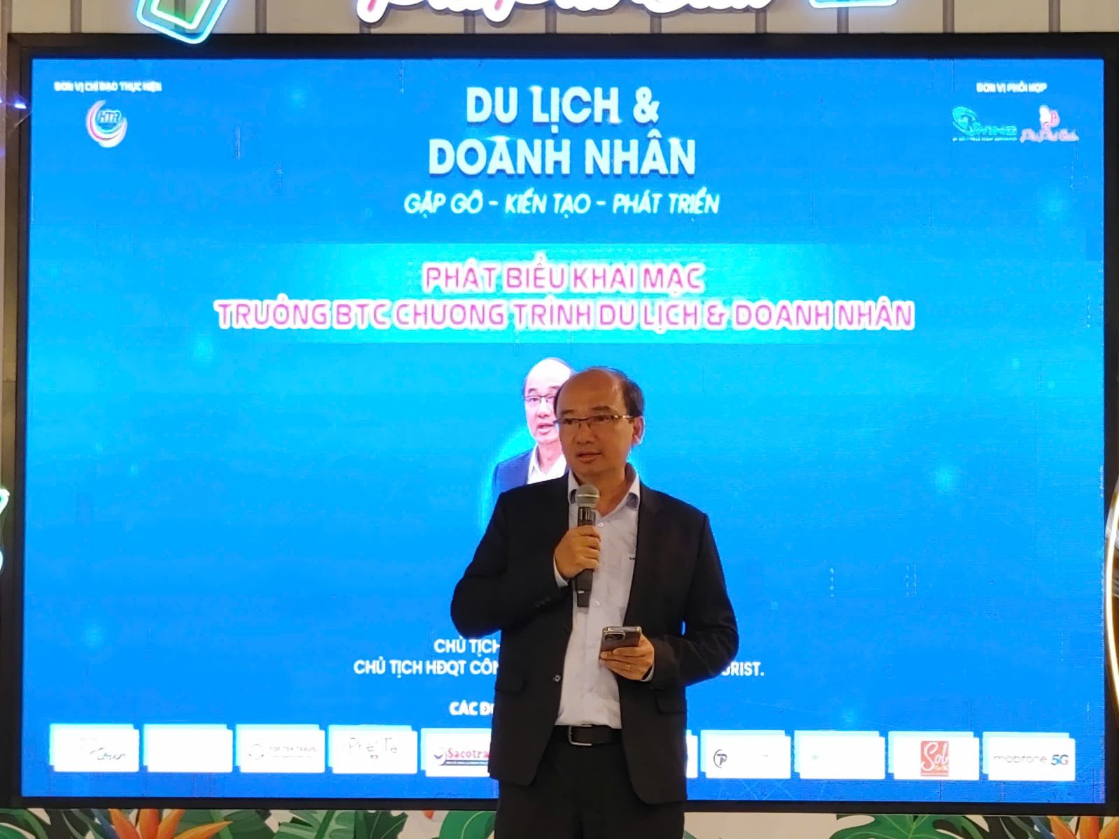 Doanh nghiệp du lịch TP Hồ Chí Minh ứng dụng số hóa để thích ứng linh hoạt thị trường - Ảnh 2. Doanh nghiệp du lịch TP Hồ Chí Minh ứng dụng số hóa để thích ứng linh hoạt thị trường - Ảnh 2.