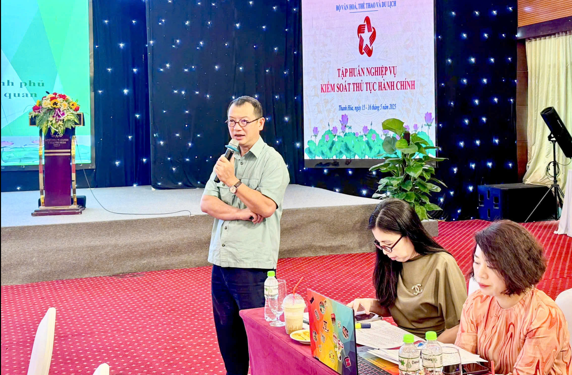 Das Ministerium für Kultur, Sport und Tourismus organisiert eine Schulung zur Kontrolle von Verwaltungsverfahren - Foto 3. Bộ VHTTDL tổ chức tập huấn nghiệp vụ kiểm soát thủ tục hành chính - Ảnh 3.