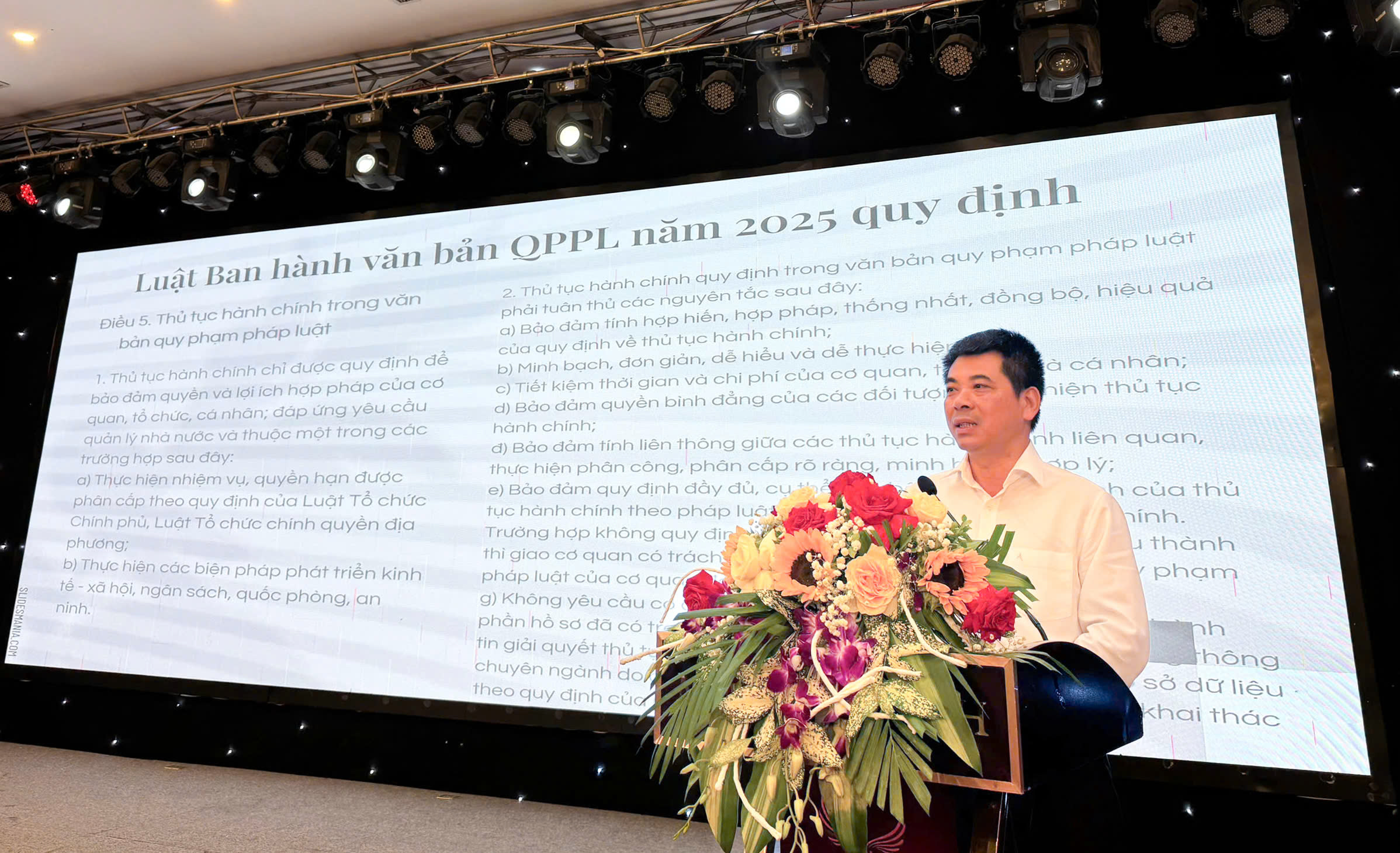 Das Ministerium für Kultur, Sport und Tourismus organisiert eine Schulung zur Kontrolle von Verwaltungsverfahren - Foto 2. Bộ VHTTDL tổ chức tập huấn nghiệp vụ kiểm soát thủ tục hành chính - Ảnh 2.