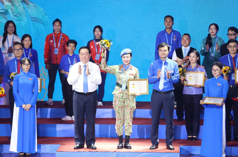Thanh niên Việt Nam rèn tâm trong, luyện trí sáng, xây lực cường noi gương Bác Hồ - Ảnh 1. Thanh niên Việt Nam rèn tâm trong, luyện trí sáng, xây lực cường noi gương Bác Hồ - Ảnh 1.