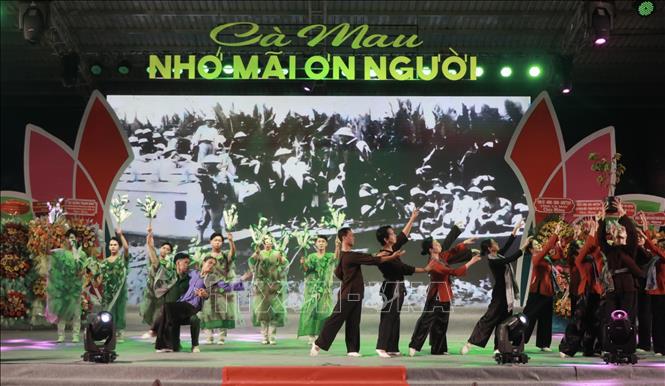 Cà Mau nhớ mãi ơn Người - Ảnh 1. Cà Mau nhớ mãi ơn Người - Ảnh 1.