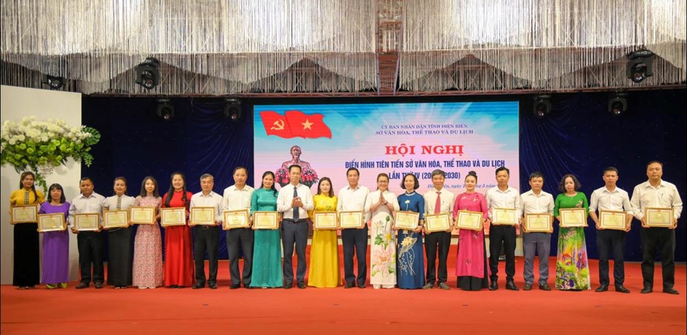 Điện Biên: Biểu dương 56 tập thể, cá nhân điển hình tiên tiến ngành VHTTDL - Ảnh 3. Điện Biên: Biểu dương 56 tập thể, cá nhân điển hình tiên tiến ngành VHTTDL - Ảnh 3.