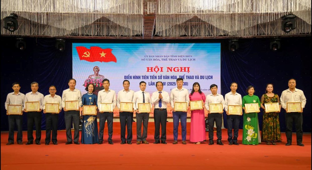 Điện Biên: Biểu dương 56 tập thể, cá nhân điển hình tiên tiến ngành VHTTDL - Ảnh 2. Điện Biên: Biểu dương 56 tập thể, cá nhân điển hình tiên tiến ngành VHTTDL - Ảnh 2.