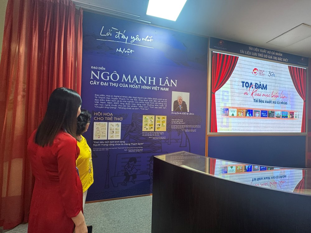 Tài liệu lưu trữ quý hiếm về những gương mặt tiêu biểu - Ảnh 4. Tài liệu lưu trữ quý hiếm về những gương mặt tiêu biểu - Ảnh 4.