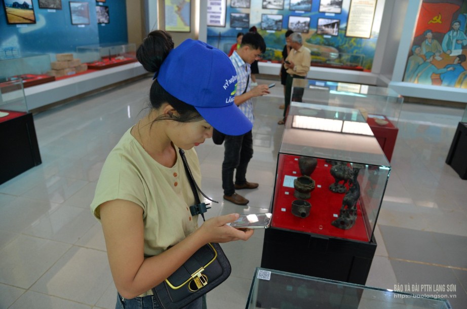 Lạng Sơn: Số hoá di sản - Ảnh 1. Lạng Sơn: Số hoá di sản - Ảnh 1.