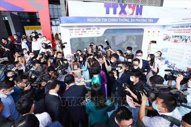 Dự thảo Luật Báo chí (sửa đổi): Xây dựng Tổ hợp báo chí truyền thông đóng vai trò định hướng dư luận xã hội - Ảnh 1. Dự thảo Luật Báo chí (sửa đổi): Xây dựng Tổ hợp báo chí truyền thông đóng vai trò định hướng dư luận xã hội - Ảnh 1.