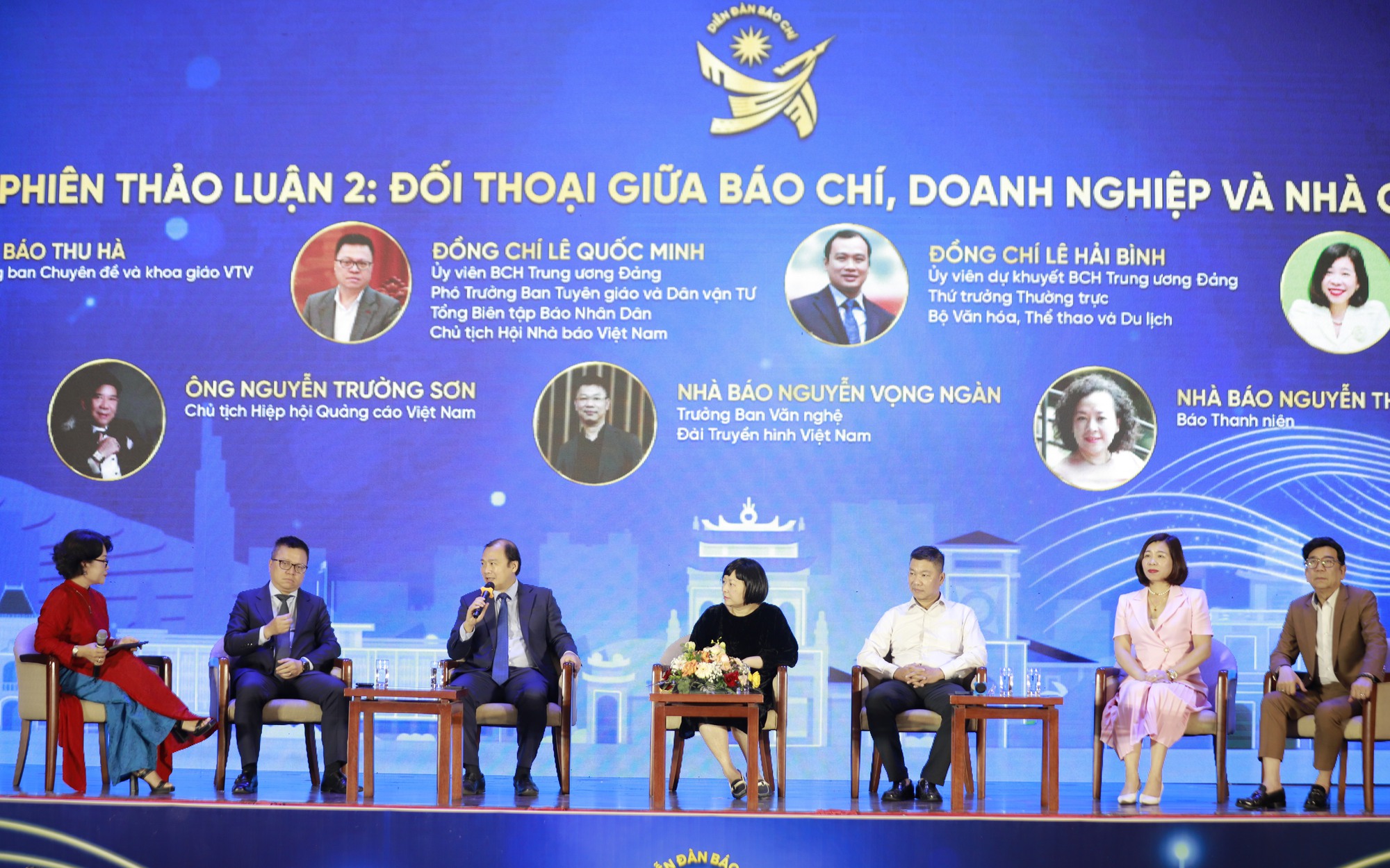 Vai trò của báo chí trong việc thúc đẩy phát triển các ngành công nghiệp văn hóa