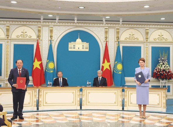 Điểm báo hoạt động ngành Văn hóa, Thể thao và Du lịch ngày 07/5/2025 - Ảnh 1. Điểm báo hoạt động ngành Văn hóa, Thể thao và Du lịch ngày 07/5/2025 - Ảnh 1.
