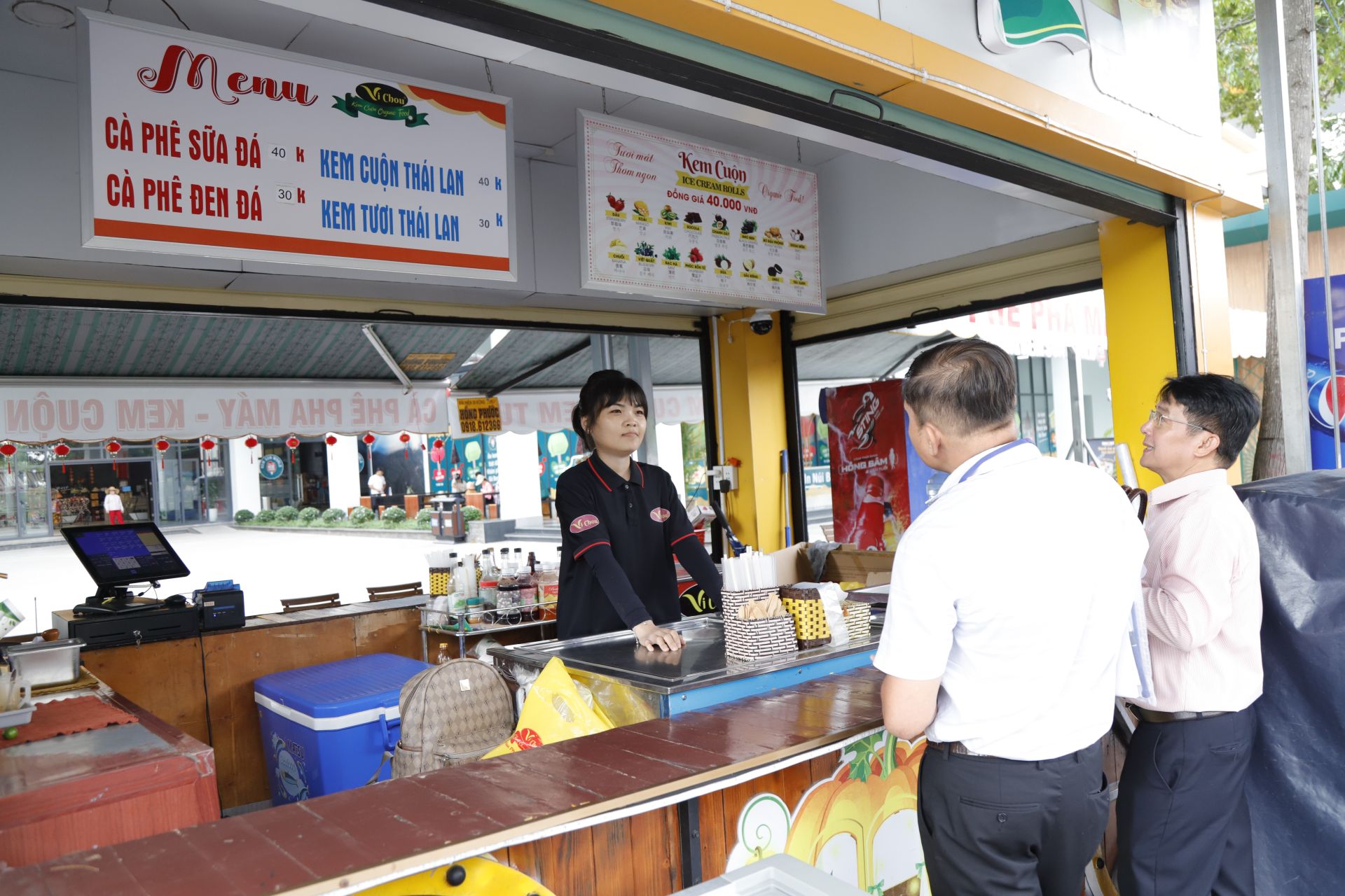 Tây Ninh: Nâng cao ý thức, trách nhiệm - Chìa khóa xây dựng hình ảnh du lịch bền vững - Ảnh 2. Tây Ninh: Nâng cao ý thức, trách nhiệm - Chìa khóa xây dựng hình ảnh du lịch bền vững - Ảnh 2.
