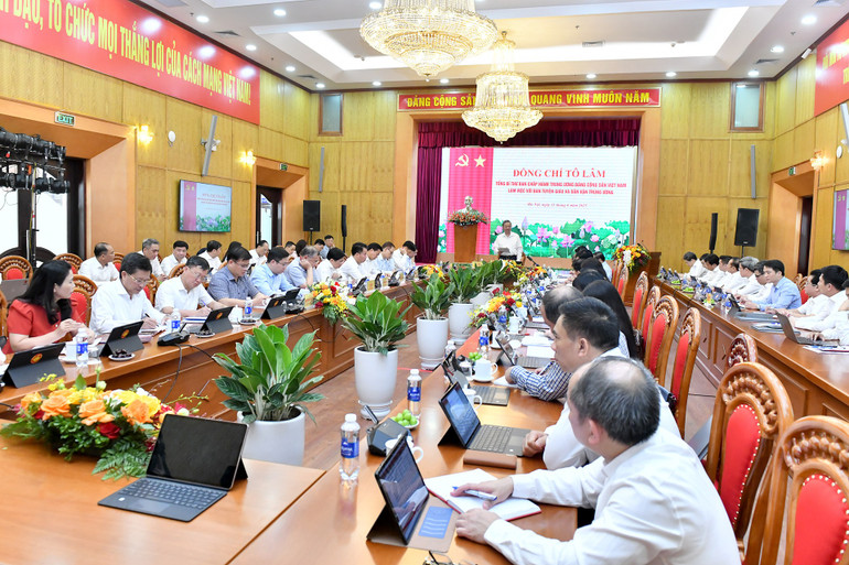 Tổng Bí thư Tô Lâm làm việc với Ban Tuyên giáo và Dân vận Trung ương - Ảnh 3. Tổng Bí thư Tô Lâm làm việc với Ban Tuyên giáo và Dân vận Trung ương - Ảnh 3.