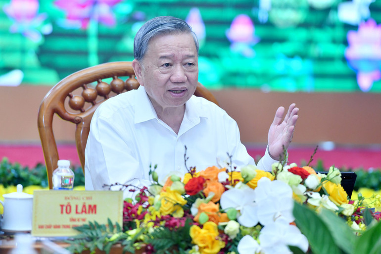 Tổng Bí thư Tô Lâm làm việc với Ban Tuyên giáo và Dân vận Trung ương - Ảnh 4. Tổng Bí thư Tô Lâm làm việc với Ban Tuyên giáo và Dân vận Trung ương - Ảnh 4.