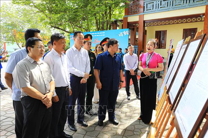 Triển lãm 33 số báo thực hiện ngay tại chiến trường Điện Biên Phủ - Ảnh 1. Triển lãm 33 số báo thực hiện ngay tại chiến trường Điện Biên Phủ - Ảnh 1.