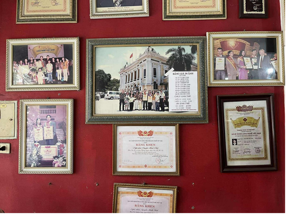 Di sản nhiếp ảnh Lai Xá trong dòng chảy văn hóa: Cuộc chuyển mình lặng lẽ - Ảnh 3. Di sản nhiếp ảnh Lai Xá trong dòng chảy văn hóa: Cuộc chuyển mình lặng lẽ - Ảnh 3.