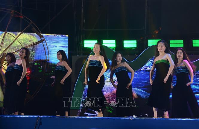 Mang sắc màu văn hóa Sơn La đến thành phố biển Đà Nẵng - Ảnh 2. Mang sắc màu văn hóa Sơn La đến thành phố biển Đà Nẵng - Ảnh 2.