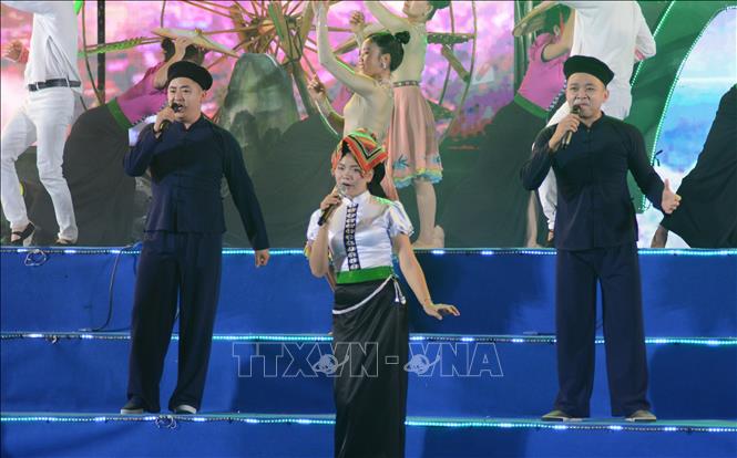 Mang sắc màu văn hóa Sơn La đến thành phố biển Đà Nẵng - Ảnh 1. Mang sắc màu văn hóa Sơn La đến thành phố biển Đà Nẵng - Ảnh 1.