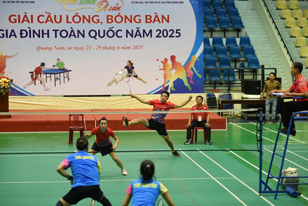 Quảng Nam: Khai mạc Giải vô địch cầu lông, bóng bàn gia đình toàn quốc - Ảnh 4. Quảng Nam: Khai mạc Giải vô địch cầu lông, bóng bàn gia đình toàn quốc - Ảnh 4.