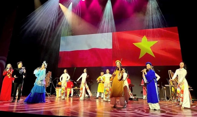 Văn hóa Việt Nam hiện diện đậm nét giữa Bảo tàng châu Á - Thái Bình Dương - Ảnh 1. Văn hóa Việt Nam hiện diện đậm nét giữa Bảo tàng châu Á - Thái Bình Dương - Ảnh 1.