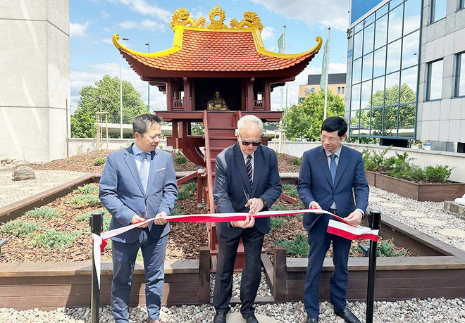 Văn hóa Việt Nam hiện diện đậm nét giữa Bảo tàng châu Á - Thái Bình Dương - Ảnh 2. Văn hóa Việt Nam hiện diện đậm nét giữa Bảo tàng châu Á - Thái Bình Dương - Ảnh 2.