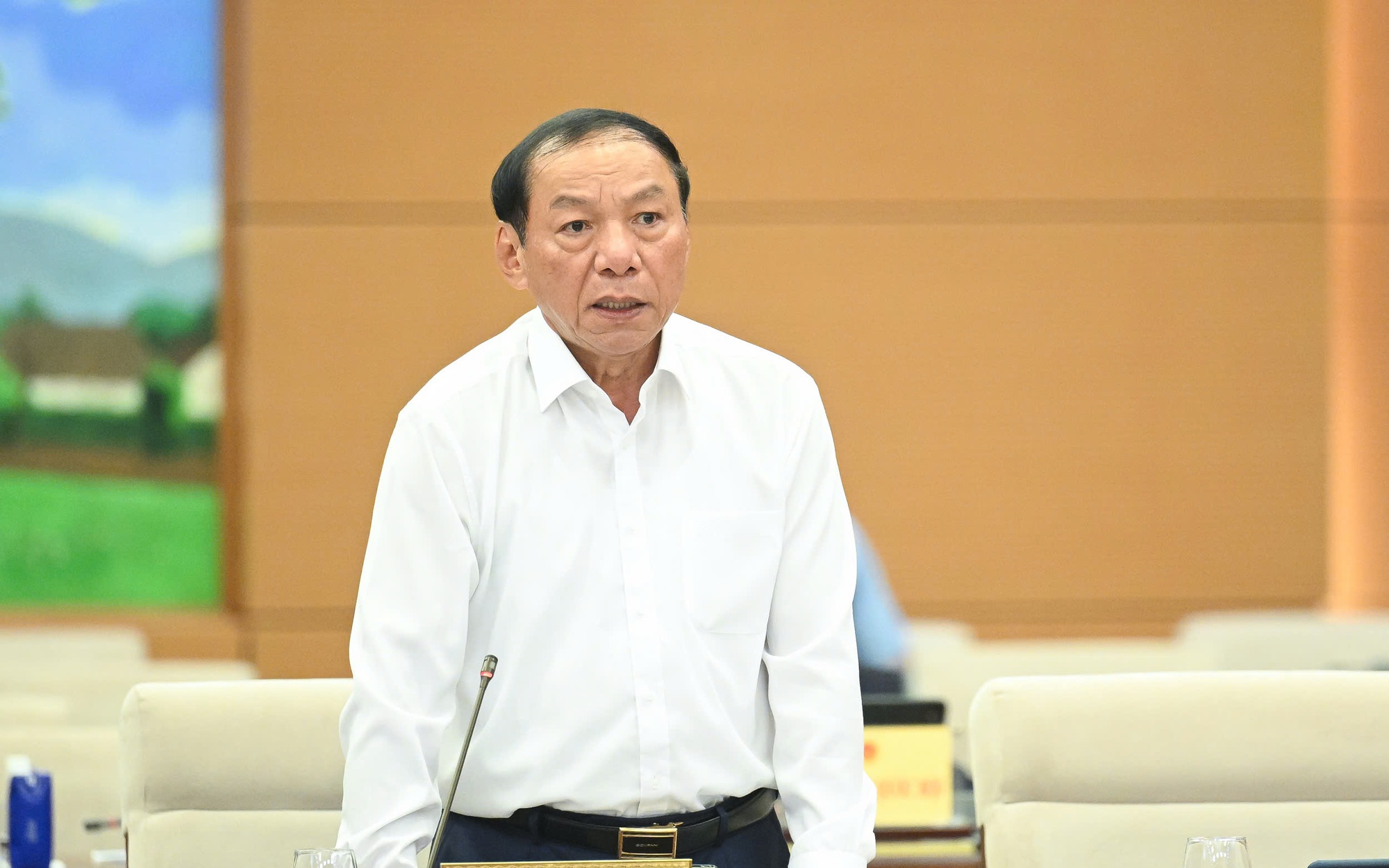 Ủy ban Thường vụ Quốc hội cho ý kiến về việc tiếp thu, giải trình, chỉnh lý dự thảo Luật sửa đổi, bổ sung một số điều của Luật Quảng cáo
