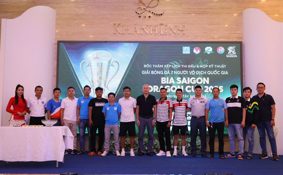 Giải Bóng đá 7 người vô địch quốc gia 2025 khu vực Tây Nguyên: Hứa hẹn những trận cầu hấp dẫn! - Ảnh 1. Giải Bóng đá 7 người vô địch quốc gia 2025 khu vực Tây Nguyên: Hứa hẹn những trận cầu hấp dẫn! - Ảnh 1.