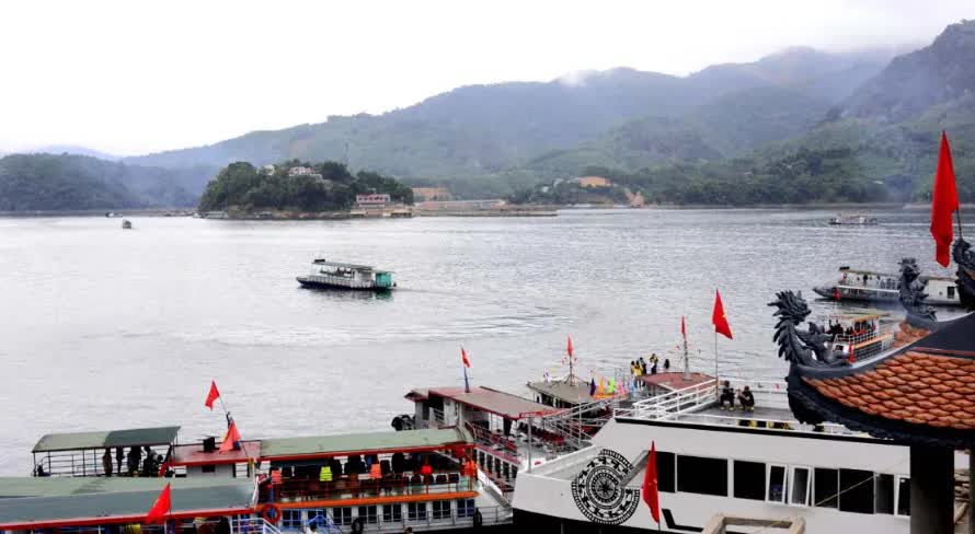 Sức hấp dẫn của du lịch Hòa Bình - Ảnh 1. Sức hấp dẫn của du lịch Hòa Bình - Ảnh 1.