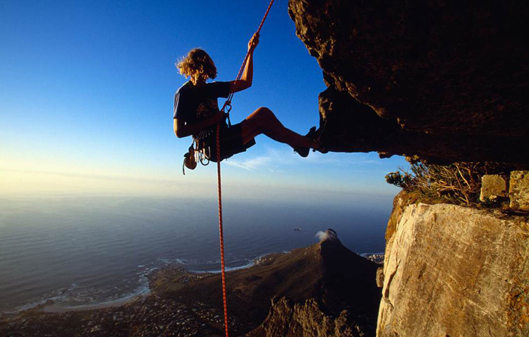 スポーツクライミングのインストラクターを対象としたプロスポーツトレーニングプログラムの実施 - 写真1。 Triển khai chương trình tập huấn chuyên môn thể thao đối với người hướng dẫn tập luyện môn Leo núi thể thao - Ảnh 1.