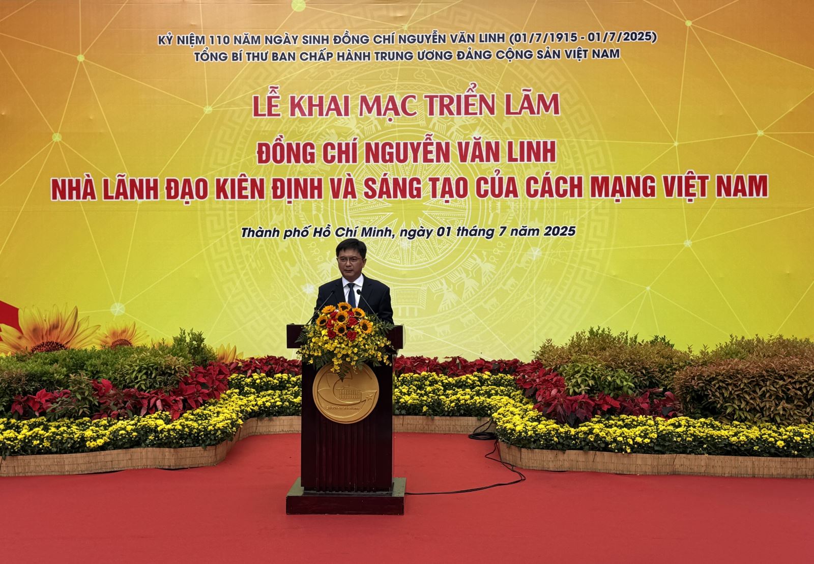 TP Hồ Chí Minh: Khai mạc triển lãm ảnh về Tổng Bí thư Nguyễn Văn Linh - Ảnh 1.