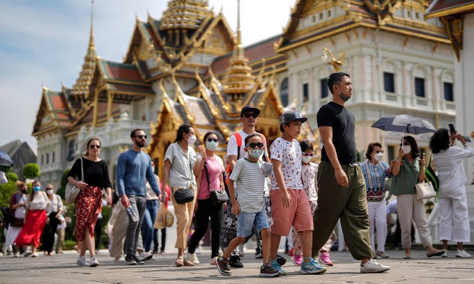 Phuket: Bùng nổ du lịch với hơn 5,8 triệu lượt khách - Ảnh 1. Phuket: Bùng nổ du lịch với hơn 5,8 triệu lượt khách - Ảnh 1.