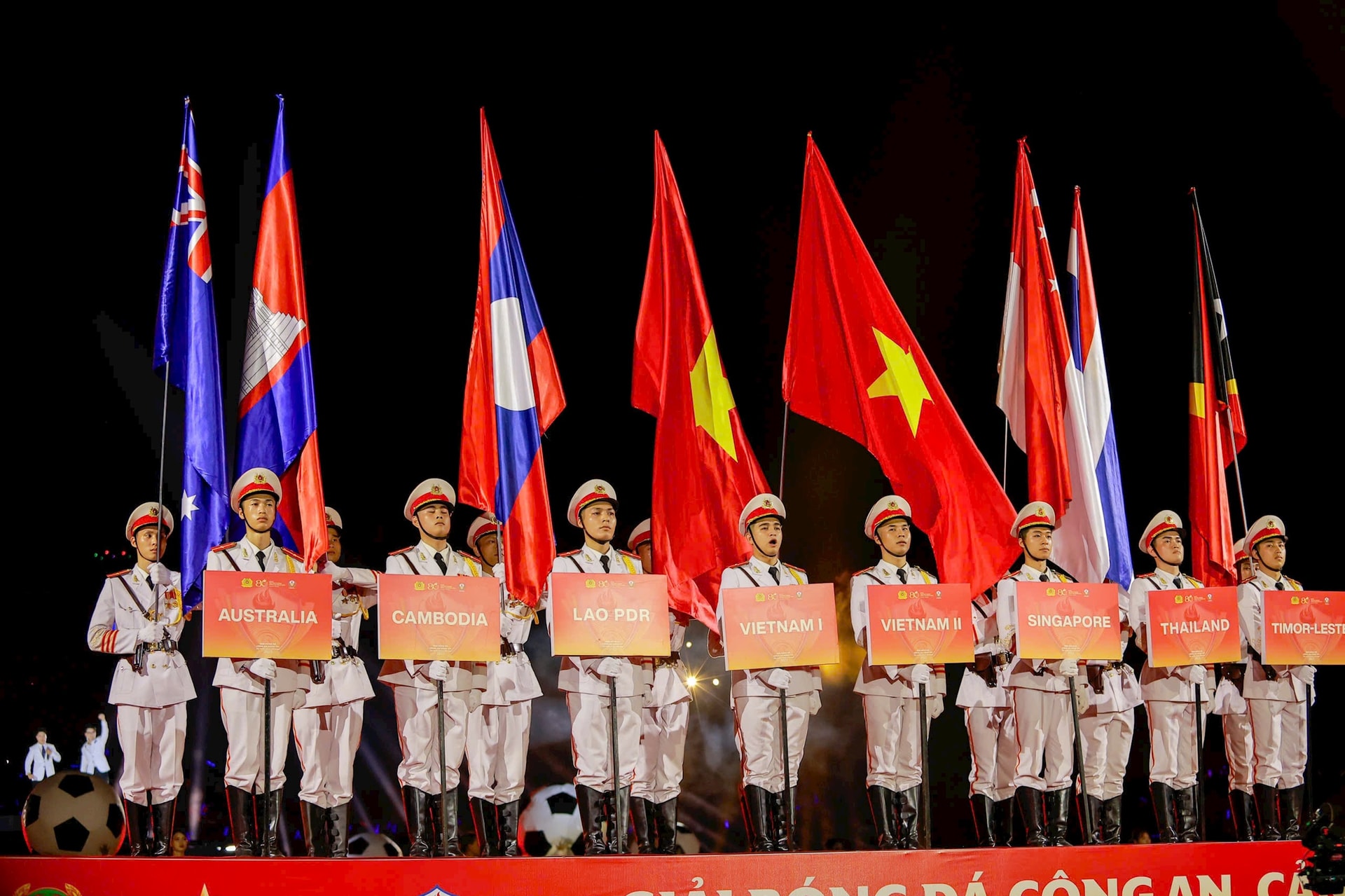 Khai mạc Giải bóng đá Công an, Cảnh sát các nước ASEAN mở rộng 2025 - Ảnh 3. Khai mạc Giải bóng đá Công an, Cảnh sát các nước ASEAN mở rộng 2025 - Ảnh 3.