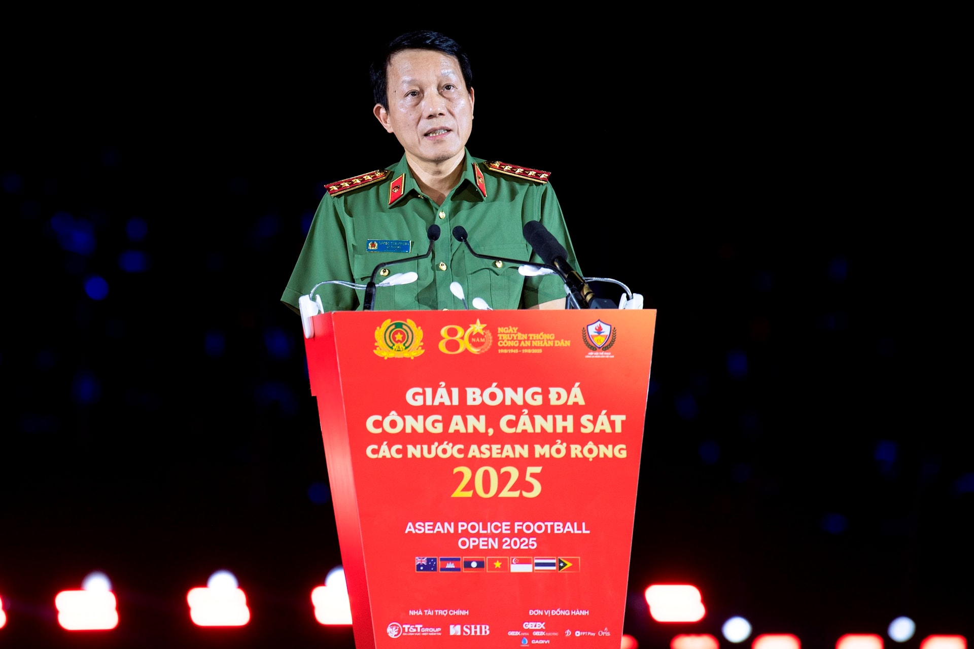 Khai mạc Giải bóng đá Công an, Cảnh sát các nước ASEAN mở rộng 2025 - Ảnh 2. Khai mạc Giải bóng đá Công an, Cảnh sát các nước ASEAN mở rộng 2025 - Ảnh 2.