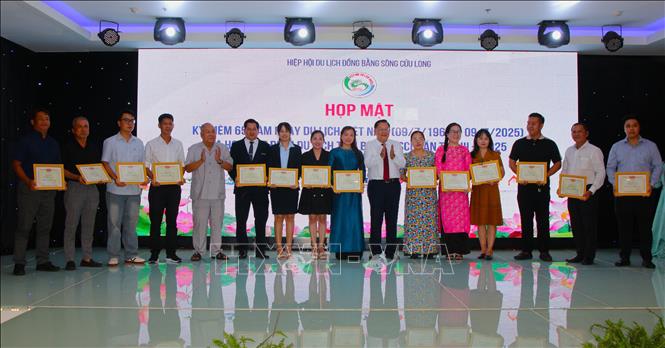 Hiệp hội du lịch đồng bằng sông Cửu Long: Đẩy nhanh chuyển đổi số trong quản lý du lịch - Ảnh 3. Hiệp hội du lịch đồng bằng sông Cửu Long: Đẩy nhanh chuyển đổi số trong quản lý du lịch - Ảnh 3.