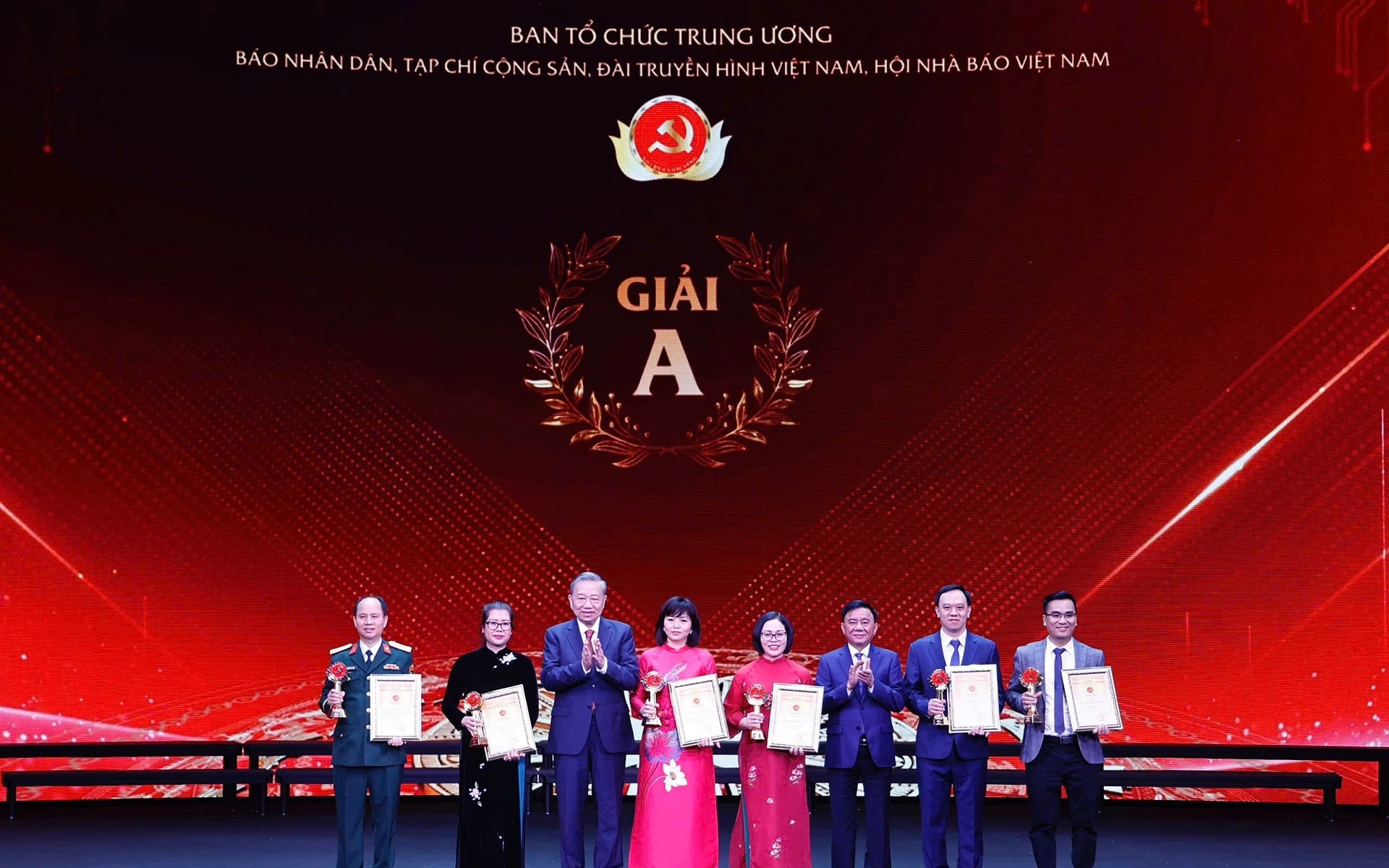 Hưởng ứng tham gia Giải báo chí toàn quốc về xây dựng Đảng (Giải Búa Liềm vàng) lần thứ X - năm 2025