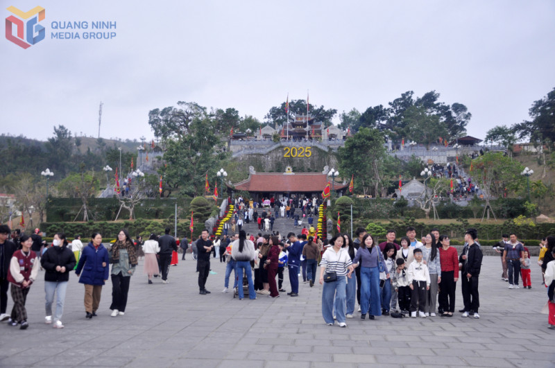 Du lịch Quảng Ninh hứa hẹn sức bứt phá dịp cuối năm - Ảnh 1. Du lịch Quảng Ninh hứa hẹn sức bứt phá dịp cuối năm - Ảnh 1.