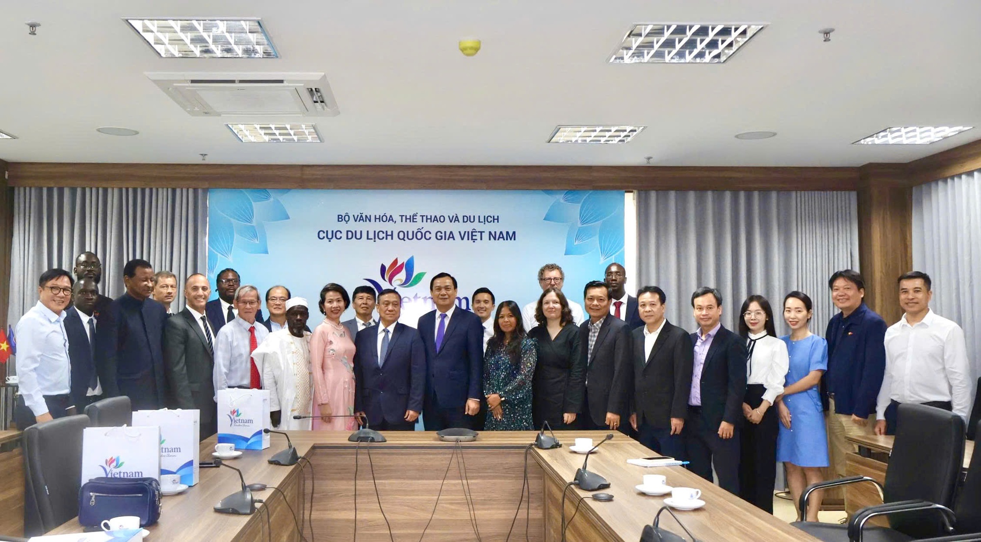 Thúc đẩy quảng bá du lịch, giao lưu văn hóa qua võ thuật - Ảnh 10. Thúc đẩy quảng bá du lịch, giao lưu văn hóa qua võ thuật - Ảnh 10.