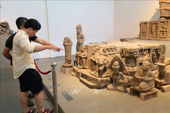 Đà Nẵng mong muốn trở thành điểm đến văn hóa và du lịch mang tầm khu vực - Ảnh 1. Đà Nẵng mong muốn trở thành điểm đến văn hóa và du lịch mang tầm khu vực - Ảnh 1.